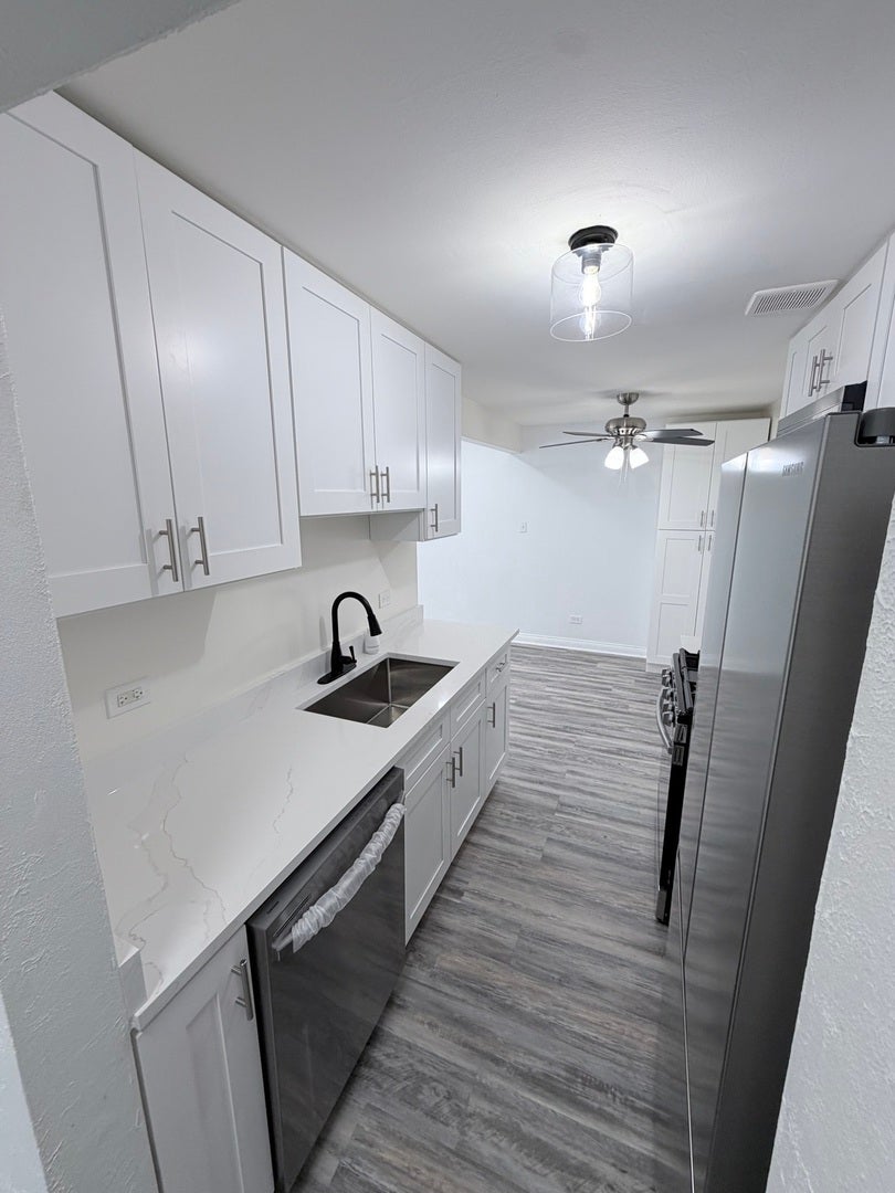 8000 Archer Avenue 117