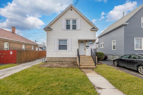 Photo of 104 Interocean Avenue, South Chicago Heights, IL 60411 (MLS # 12628657)