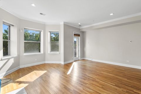 Tiny photo for 512 E Oakwood Boulevard #2, Chicago, IL 60653 (MLS # 12573882)