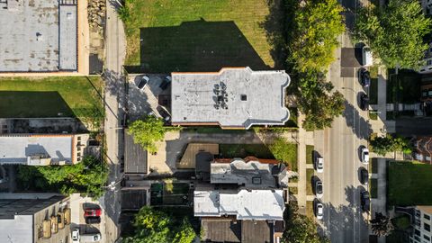 Tiny photo for 512 E Oakwood Boulevard #2, Chicago, IL 60653 (MLS # 12573882)