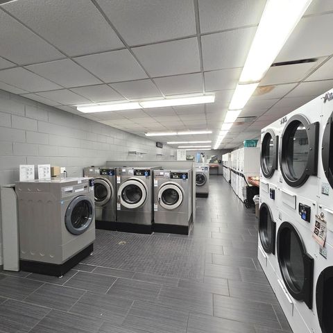 Tiny photo for 6033 N Sheridan Road #35F, Chicago, IL 60660 (MLS # 12524805)