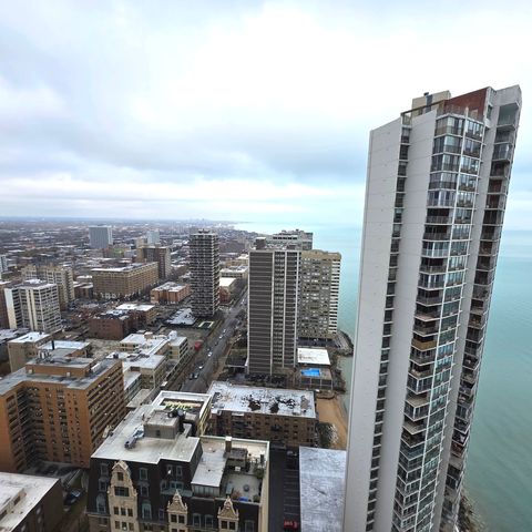 Tiny photo for 6033 N Sheridan Road #35F, Chicago, IL 60660 (MLS # 12524805)