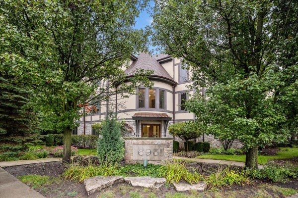 695 ROGER WILLIAMS AVE UNIT 301, HIGHLAND PARK, IL 60035 - Image bec71e3e830cb52ddfb926c8a613ff14/1497216848