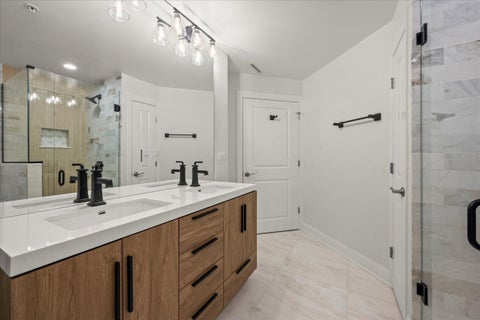 Tiny photo for 695 Roger Williams Avenue #301, Highland Park, IL 60035 (MLS # 12773655)