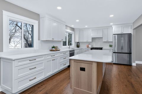 Tiny photo for 4003 Cumnor Road, Downers Grove, IL 60515 (MLS # 12564133)