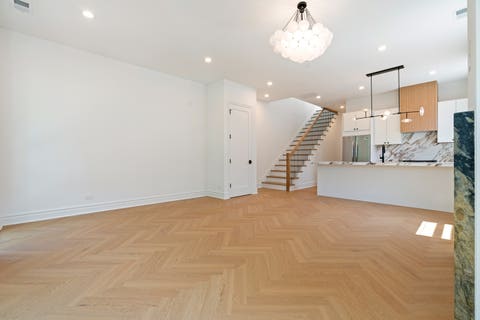 Tiny photo for 3329 N Whipple Street #3, Chicago, IL 60618 (MLS # 12698520)