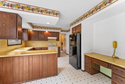 Tiny photo for 1321 Terrace Park Drive, Bettendorf, IA 52722 (MLS # 12609509)