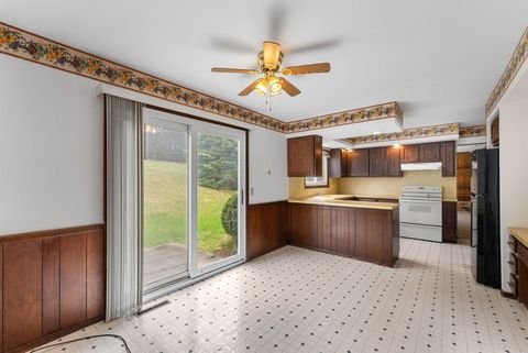 Tiny photo for 1321 Terrace Park Drive, Bettendorf, IA 52722 (MLS # 12609509)