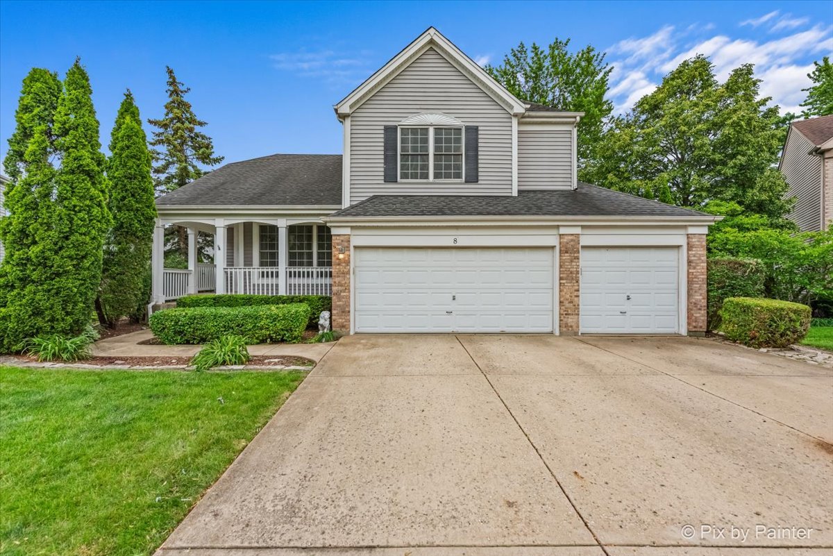 8 Monarch Court