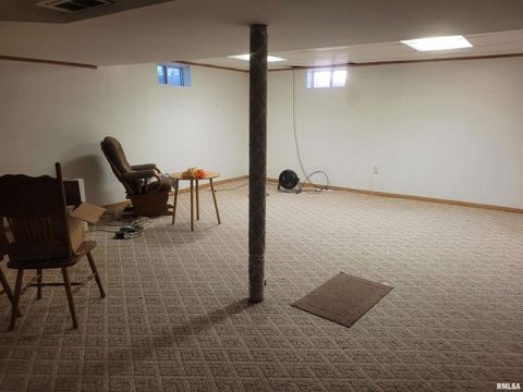 Tiny photo for 17315 N Old Salem Lane, Mt Vernon, IL 62864 (MLS # EB460154)