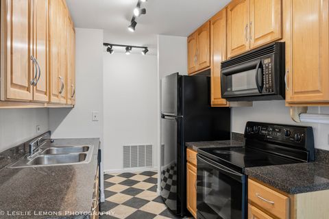 Tiny photo for 1833 Four Lakes Avenue #3M, Lisle, IL 60532 (MLS # 12673348)