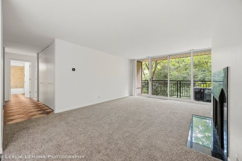 Tiny photo for 1833 Four Lakes Avenue #3M, Lisle, IL 60532 (MLS # 12673348)