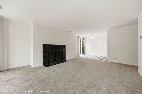 Tiny photo for 1833 Four Lakes Avenue #3M, Lisle, IL 60532 (MLS # 12673348)