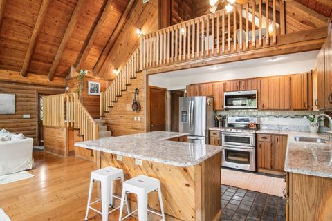 Tiny photo for 200 Wildwood Lane, Fox River Grove, IL 60021 (MLS # 12625329)