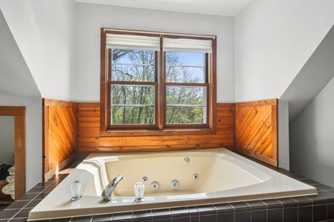 Tiny photo for 200 Wildwood Lane, Fox River Grove, IL 60021 (MLS # 12625329)