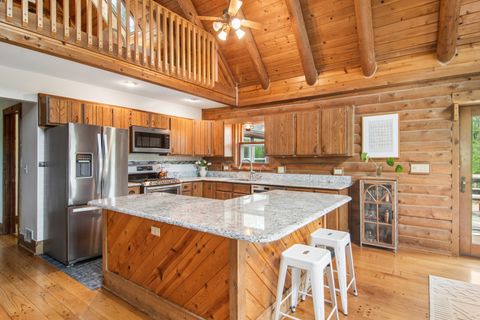 Tiny photo for 200 Wildwood Lane, Fox River Grove, IL 60021 (MLS # 12625329)