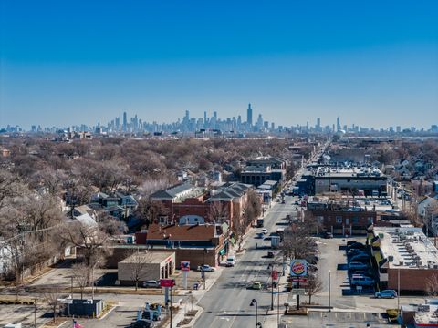 Tiny photo for 6737 Roosevelt Road, Berwyn, IL 60402 (MLS # 12571952)