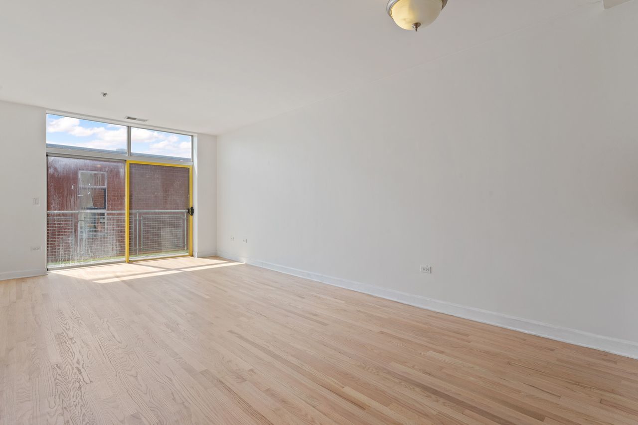 1236 Chicago Avenue 703