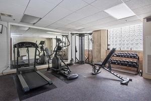320 E 21ST Street 516
