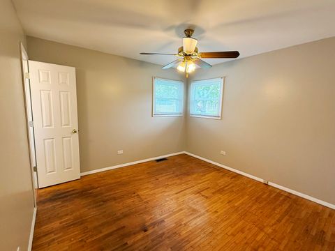 Tiny photo for 1106 Shoals Drive, Lockport, IL 60441 (MLS # 12471372)