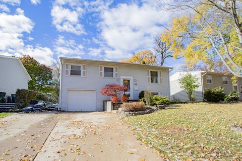 Tiny photo for 106 Woodcrest Circle, Streamwood, IL 60107 (MLS # 12521383)