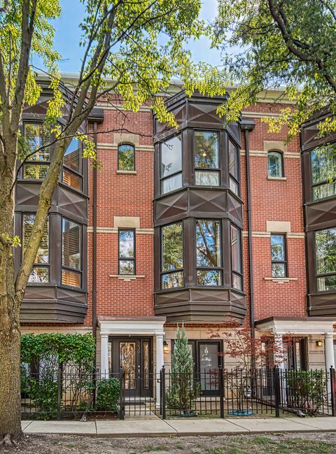 339 W SCOTT Street Chicago IL 60610