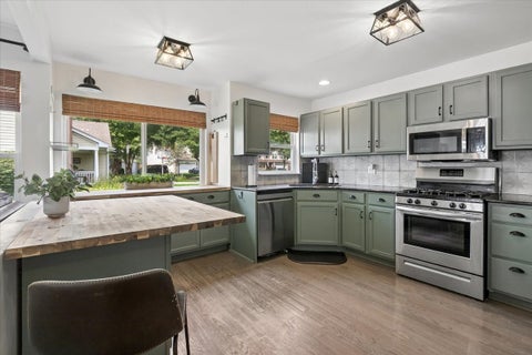 Tiny photo for 1171 Chesterfield Lane, Grayslake, IL 60030 (MLS # 12734088)
