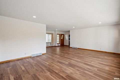 Tiny photo for 4132 RODEO Road, Davenport, IA 52806 (MLS # QC4269119)