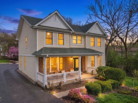 Photo of 1231 S Ardmore Avenue, Villa Park, IL 60181 (MLS # 12619135)