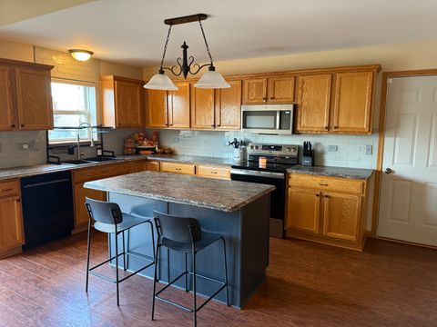 Tiny photo for 729 River Edge Circle, Ottawa, IL 61350 (MLS # 12498639)