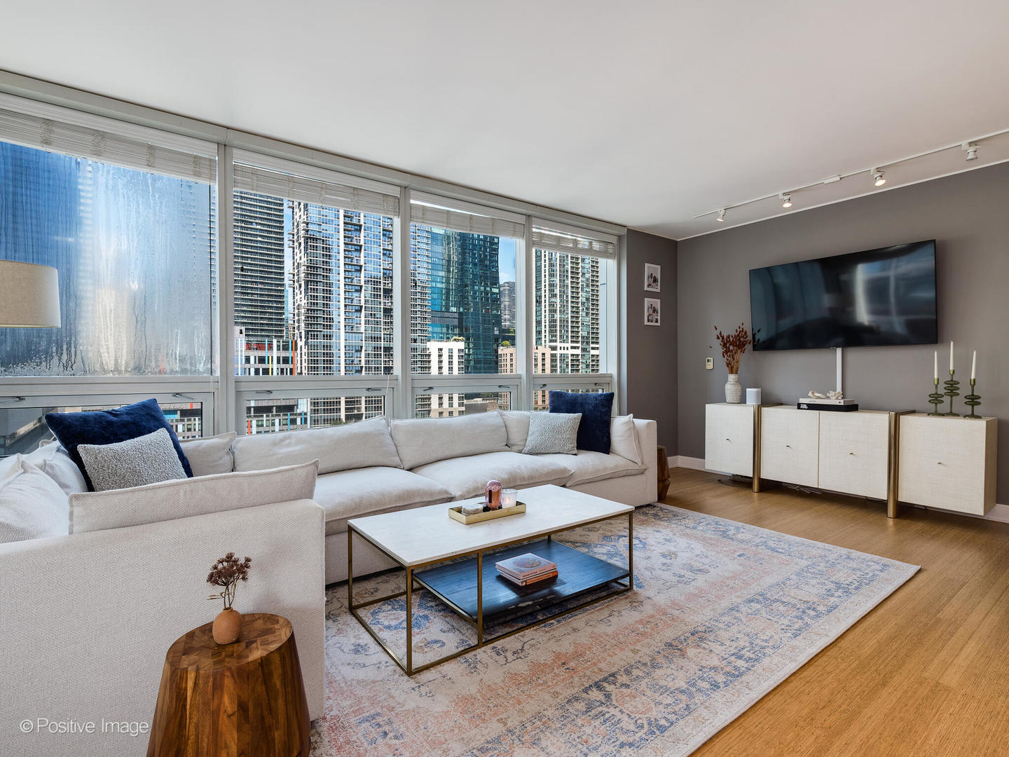 340 E RANDOLPH Street 506