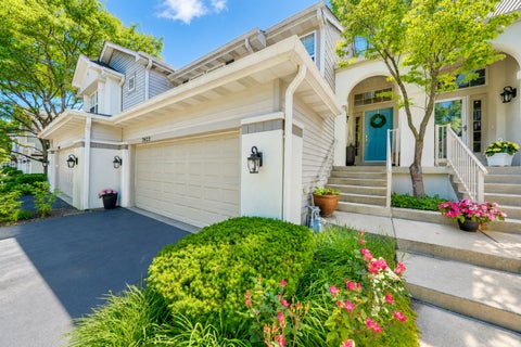 Photo of 2422 Palazzo Drive, Buffalo Grove, IL 60089 (MLS # 12666822)