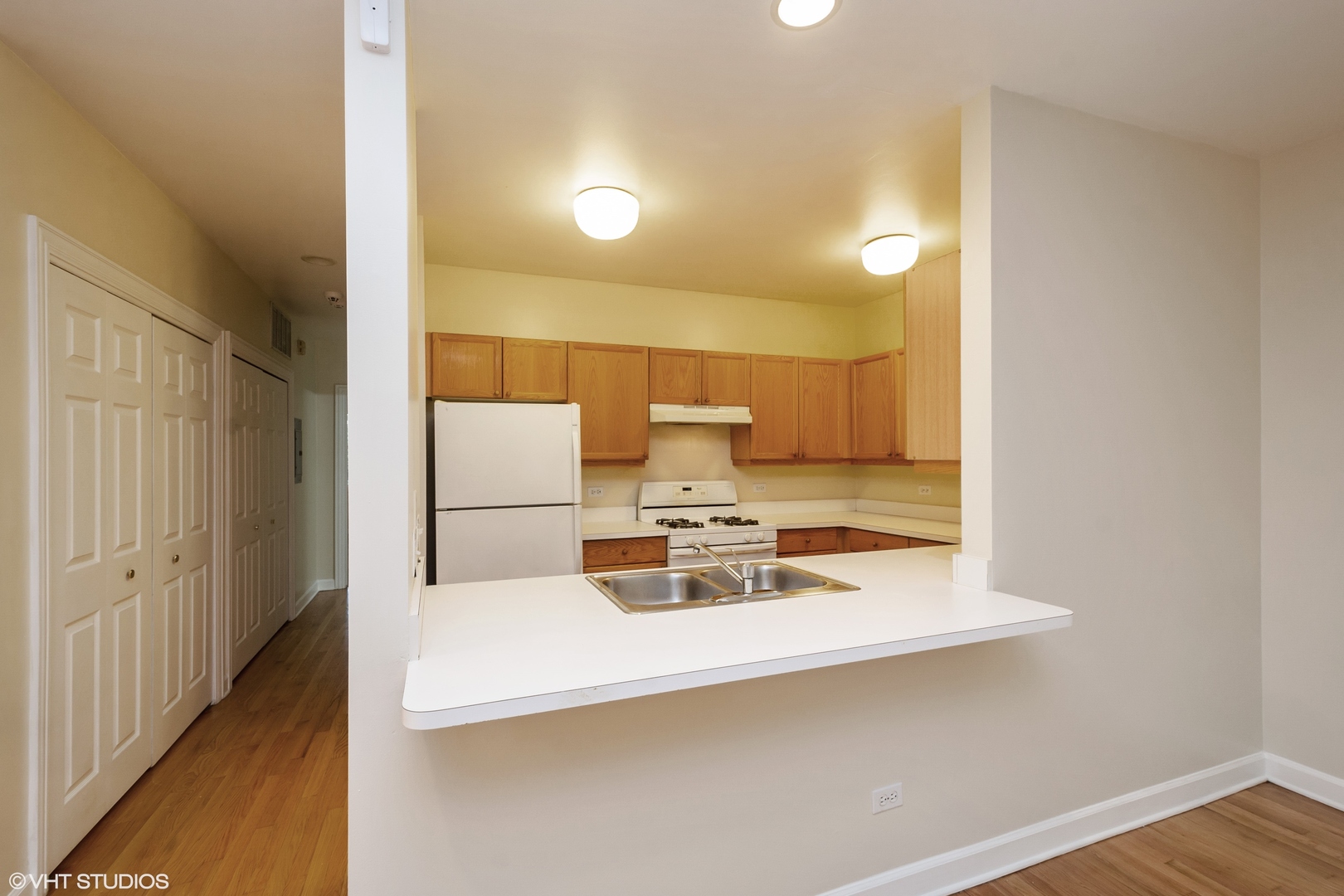 1550 W Jackson Boulevard 1