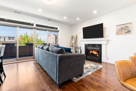 Tiny photo for 1425 W Grand Avenue #3E, Chicago, IL 60642 (MLS # 12628742)
