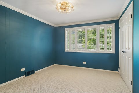 Tiny photo for 4 Stuart On Oxford Street, Rolling Meadows, IL 60008 (MLS # 12746455)