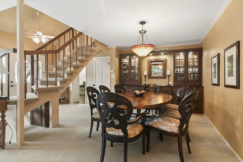 Tiny photo for 4 Stuart On Oxford Street, Rolling Meadows, IL 60008 (MLS # 12746455)