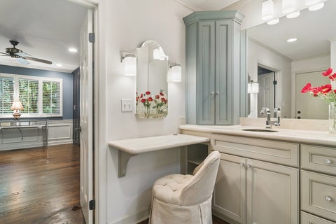 Tiny photo for 4 Stuart On Oxford Street, Rolling Meadows, IL 60008 (MLS # 12746455)
