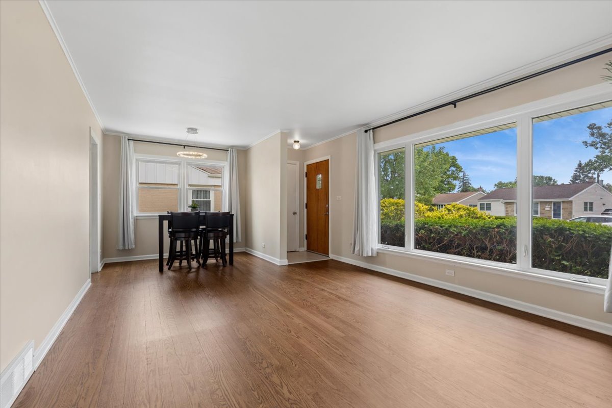 1304 Dennis Place