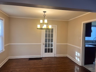 1329 E 89th Place