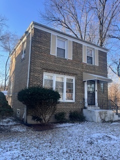 1329 E 89th Place