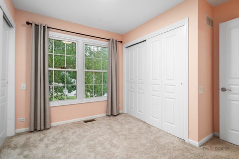 Tiny photo for 1121 Williamsburg Circle, Grayslake, IL 60030 (MLS # 12746211)