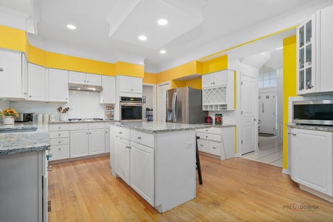 Tiny photo for 1121 Williamsburg Circle, Grayslake, IL 60030 (MLS # 12746211)