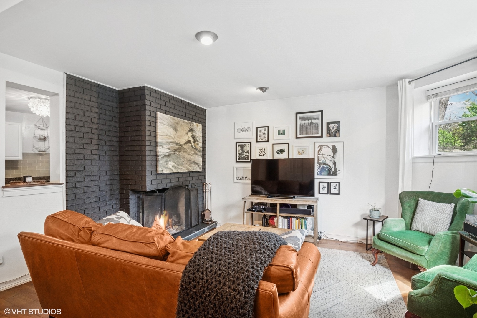 1048 W Byron Street G