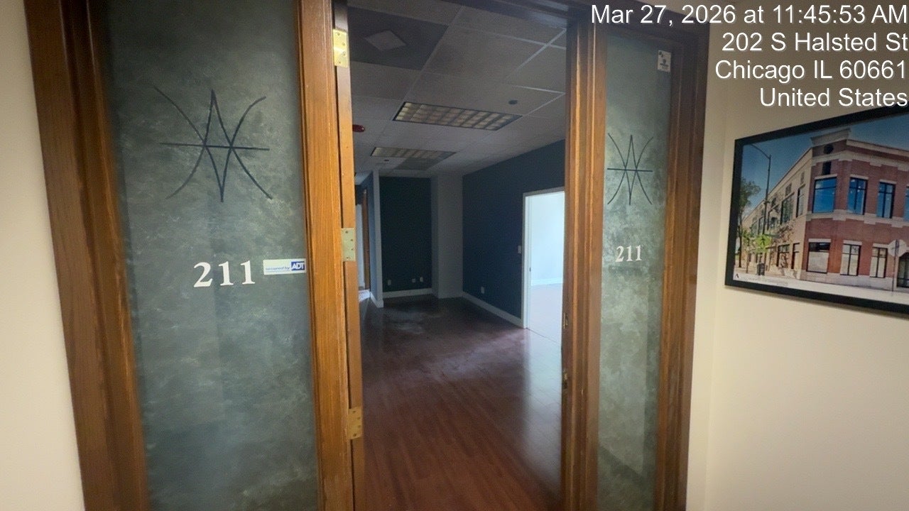 801 W Adams Street 211-235