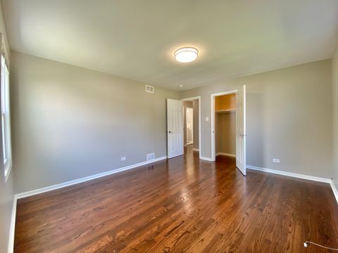 Tiny photo for 618 E 159TH Place, South Holland, IL 60473 (MLS # 12428426)