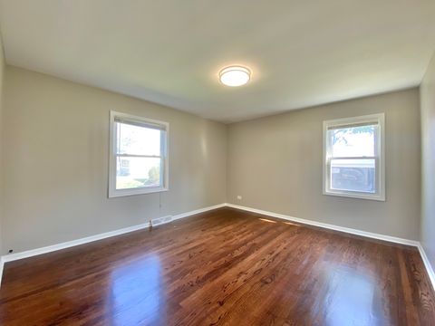 Tiny photo for 618 E 159TH Place, South Holland, IL 60473 (MLS # 12428426)