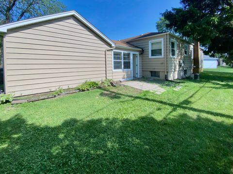 Tiny photo for 618 E 159TH Place, South Holland, IL 60473 (MLS # 12428426)
