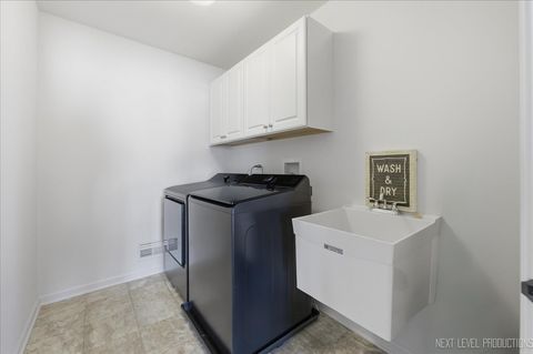 Tiny photo for 3658 Thornhill Drive, Elgin, IL 60124 (MLS # 12584695)