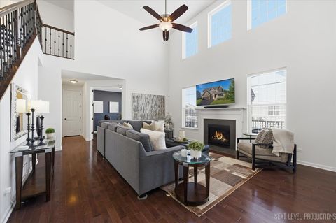 Tiny photo for 3658 Thornhill Drive, Elgin, IL 60124 (MLS # 12584695)