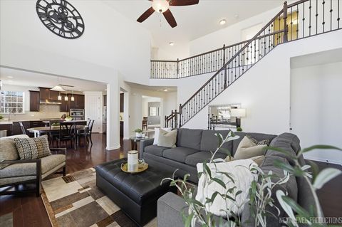 Tiny photo for 3658 Thornhill Drive, Elgin, IL 60124 (MLS # 12584695)